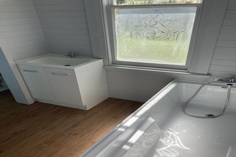 Photo of property in 52 Tyndall Street, Pahiatua, 4910