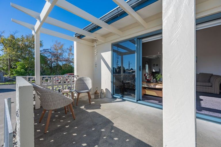 Photo of property in 27 Holyrood Street, Taradale, Napier, 4112