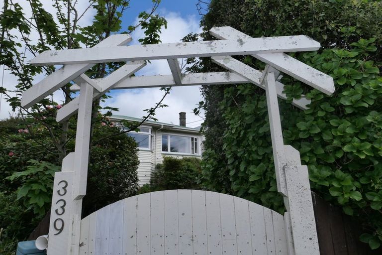 Photo of property in 339 Karori Road, Karori, Wellington, 6012