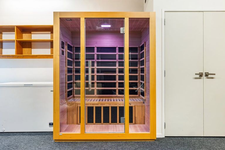 Photo of property in 143 Whangaparaoa Road, Red Beach, 0932