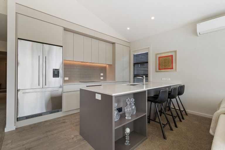 Photo of property in 23 Alps View Place, Lake Hayes, Queenstown, 9304