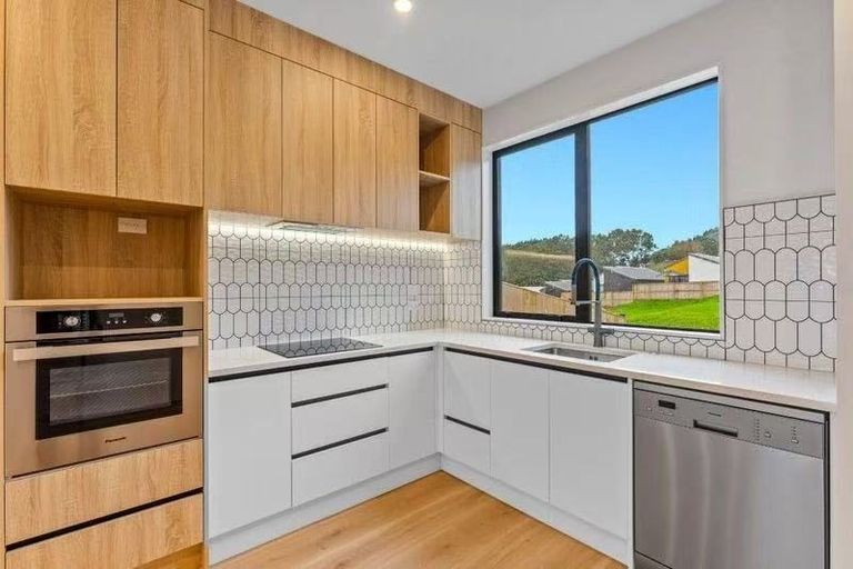 Photo of property in 5 Oopunga Road, Pukekohe, 2120