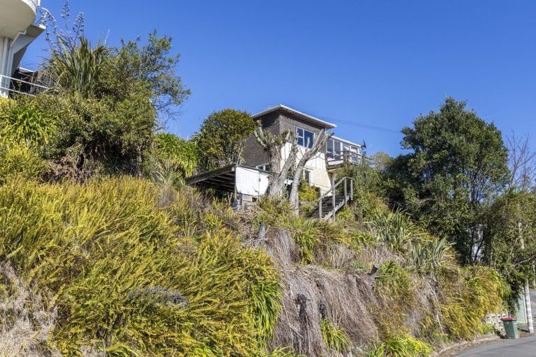 Photo of property in 15 Weston Street, Moturoa, New Plymouth, 4310