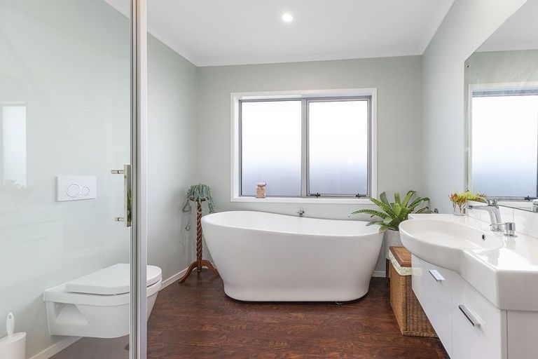 Photo of property in 54 Mo Street, Camborne, Porirua, 5026