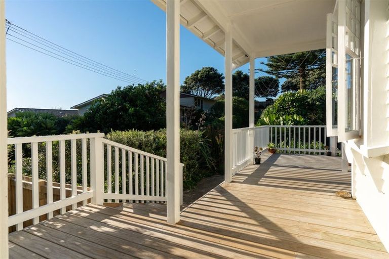 Photo of property in 25 Beach Road, Paekakariki, 5034