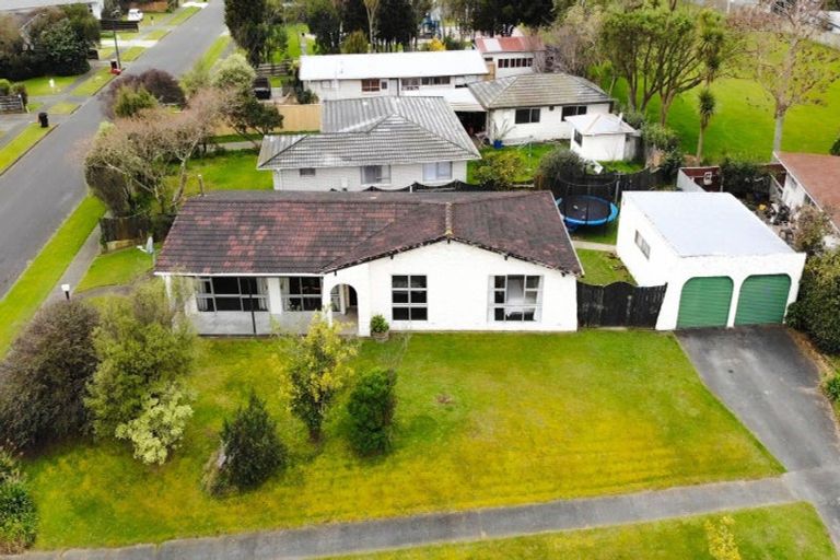 Photo of property in 16 Kimberley Grove, Westbrook, Palmerston North, 4412