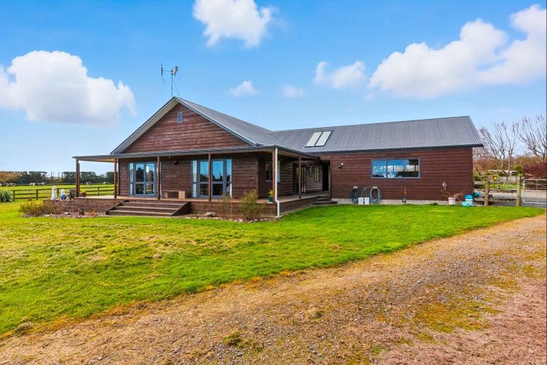 Photo of property in 70 Joblins Road, Levin, 5571