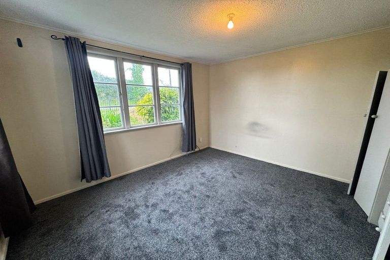 Photo of property in 109 Woodglen Road, Glen Eden, Auckland, 0602