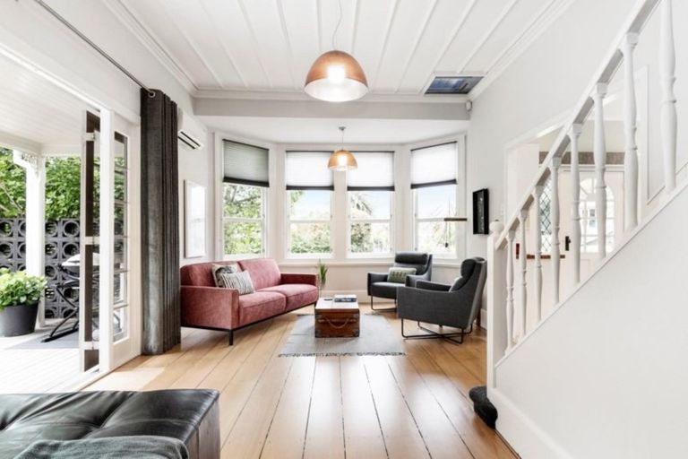 Photo of property in 5 Kiwi Crescent, Tauranga South, Tauranga, 3112