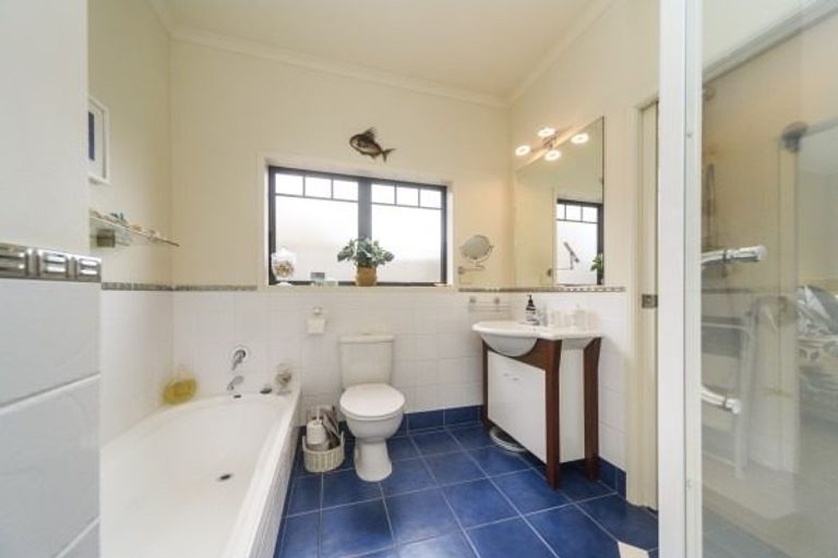 Photo of property in 45 Fitchett Street, Palmerston North, 4410