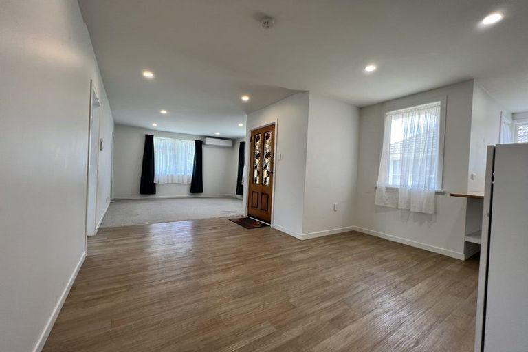 Photo of property in 126 Castor Crescent, Cannons Creek, Porirua, 5024