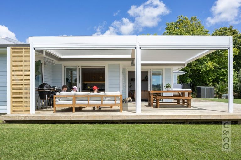 Photo of property in 43 Awatiro Drive, Kaukapakapa, 0871