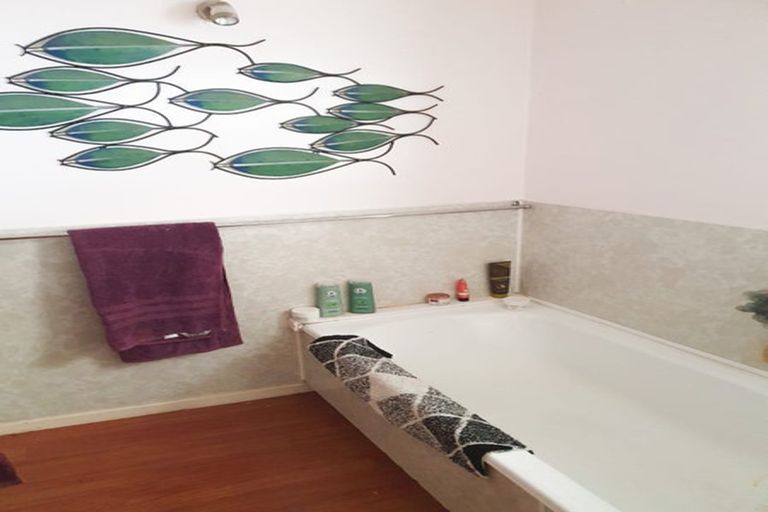 Photo of property in 144 Harris Street, Inner Kaiti, Gisborne, 4010