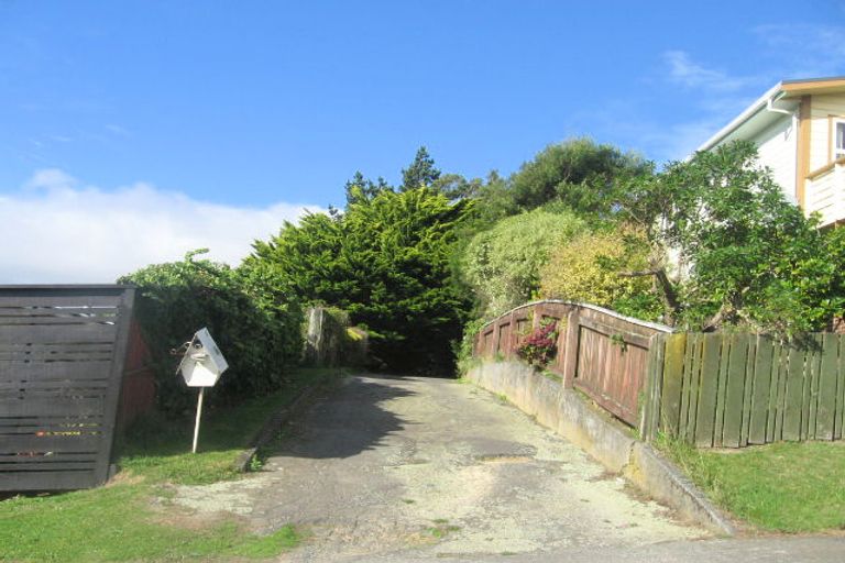 Photo of property in 1/3 Quinn Grove, Ranui, Porirua, 5024