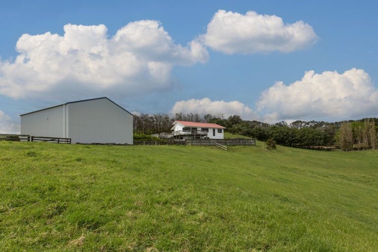 Photo of property in 106 Rehutai Road, Baylys Beach, Dargaville, 0377