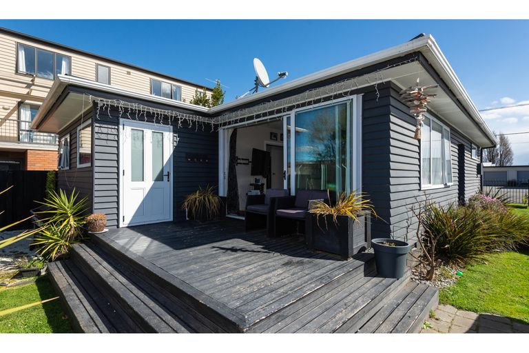 Photo of property in 86 Packe Street, Edgeware, Christchurch, 8013
