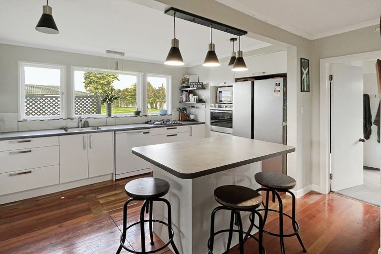 Photo of property in 49 Milson Line, Milson, Palmerston North, 4414