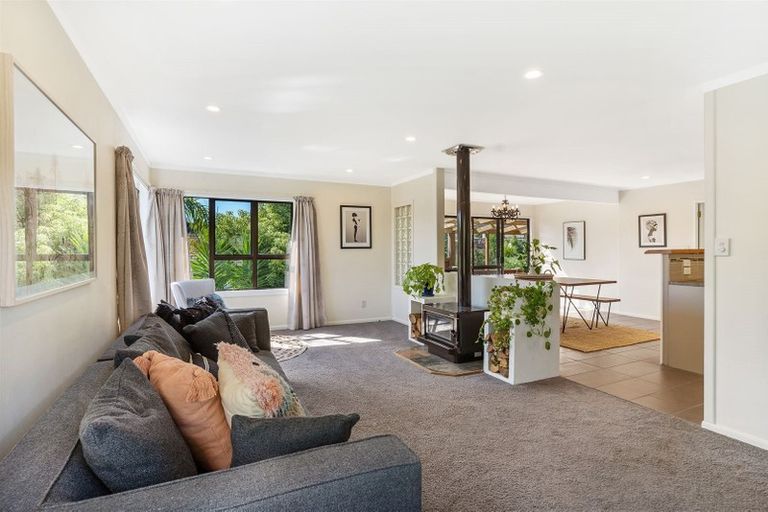 Photo of property in 9 Hale Crescent, Bayview, Auckland, 0629