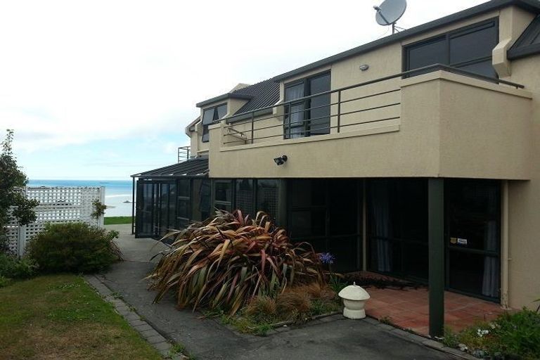 Photo of property in 10 Dunkeld Lane, Redcliffs, Christchurch, 8081