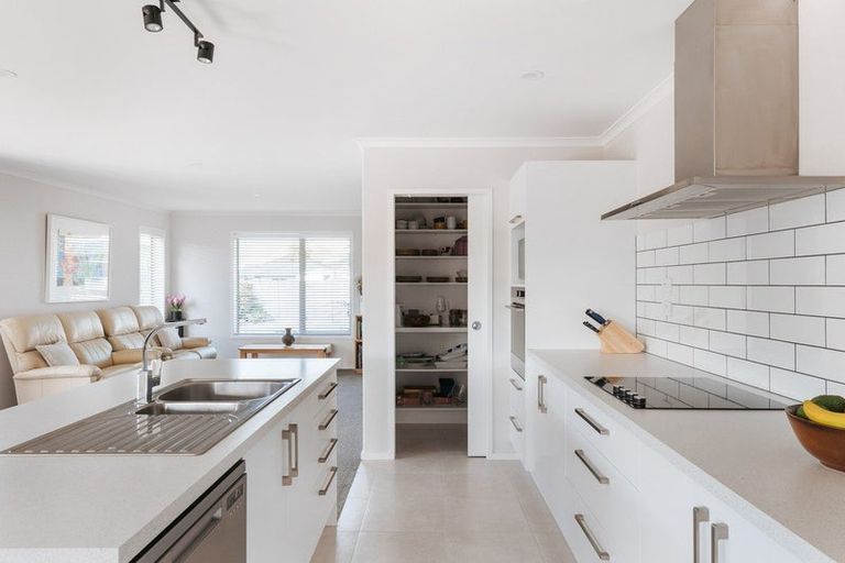 Photo of property in 12 Kotare Drive, Coastlands, Whakatane, 3120