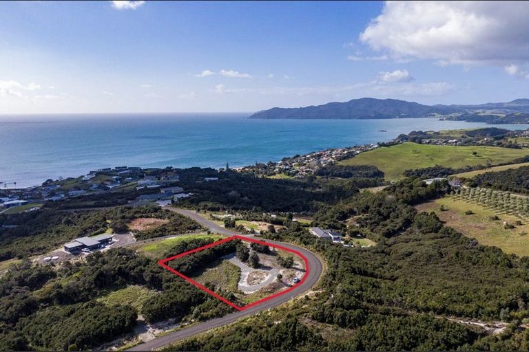 Photo of property in 117 Stratford Drive, Cable Bay, 0420
