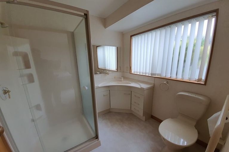 Photo of property in 34 Hadleigh Court, Paraparaumu, 5032