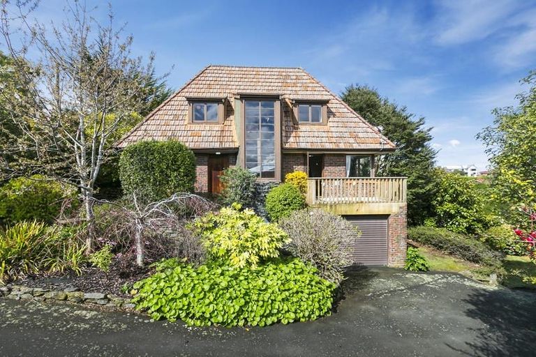 Photo of property in 32 Shandon Road, Vauxhall, Dunedin, 9013