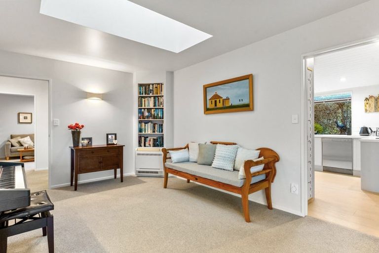 Photo of property in 43 Braemar Road, Rothesay Bay, Auckland, 0630