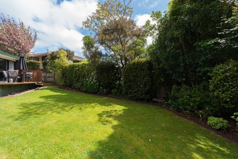 Photo of property in 28 Kentucky Way, Awapuni, Palmerston North, 4412