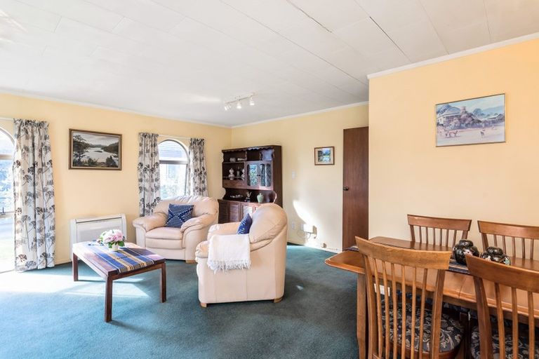 Photo of property in 118 Hillcrest Road, Raumati Beach, Paraparaumu, 5032