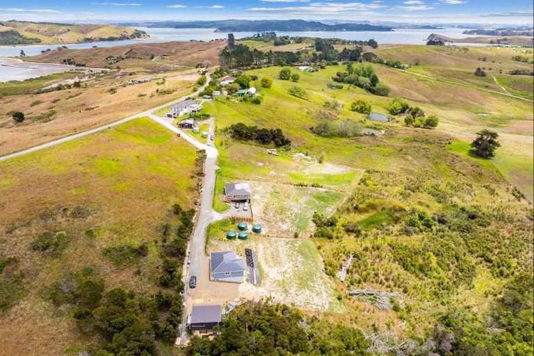 Photo of property in 65c Otara Road, Kaiwaka, 0573