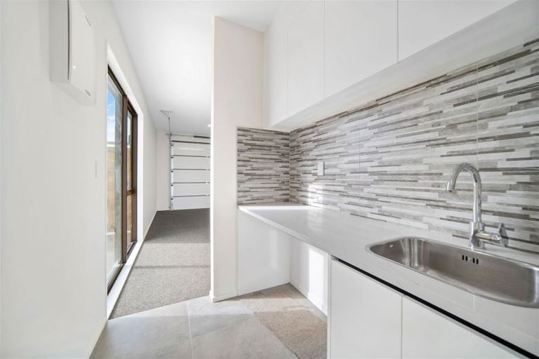 Photo of property in 83 Clarks Beach Road, Clarks Beach, 2122