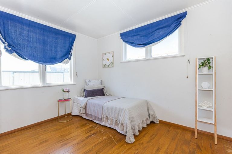 Photo of property in 24 Titoki Street, Castlecliff, Whanganui, 4501