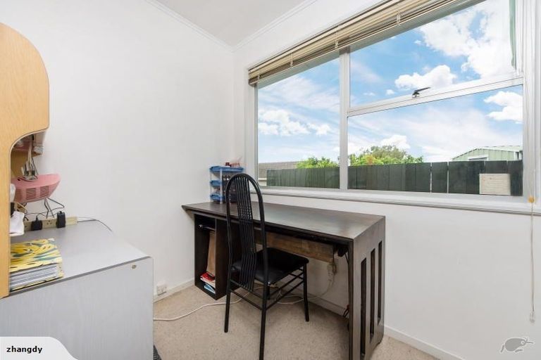 Photo of property in 110 Farquhar Road, Glendene, Auckland, 0602