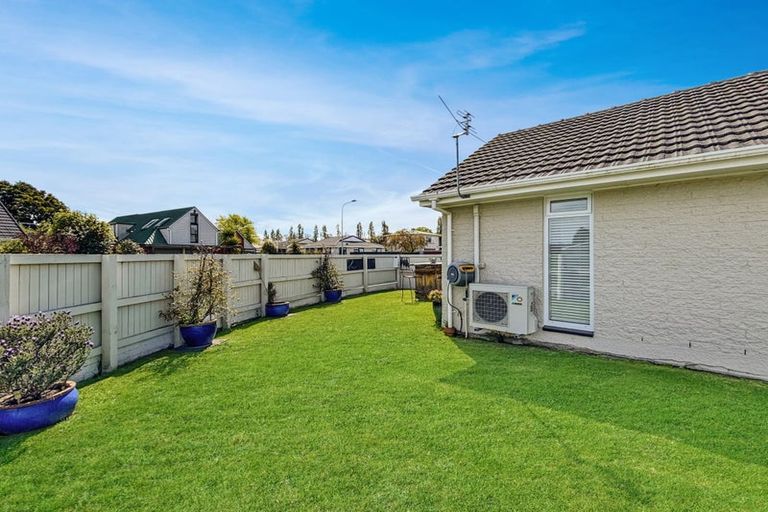 Photo of property in 2/7 Bencard Place, Hoon Hay, Christchurch, 8025