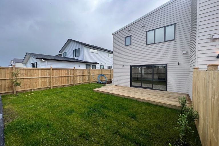 Photo of property in 80a Kahui Parade, Karaka, Papakura, 2113
