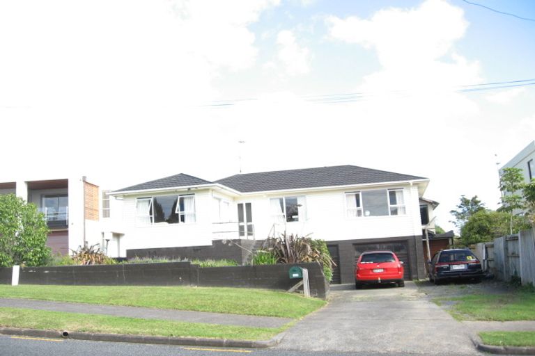 Photo of property in 160 Bleakhouse Road, Mellons Bay, Auckland, 2014
