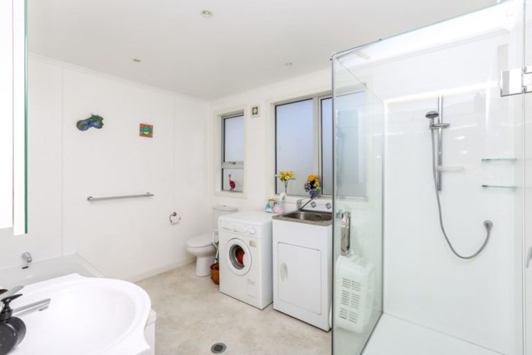 Photo of property in 3/80 Whiteley Street, Moturoa, New Plymouth, 4310