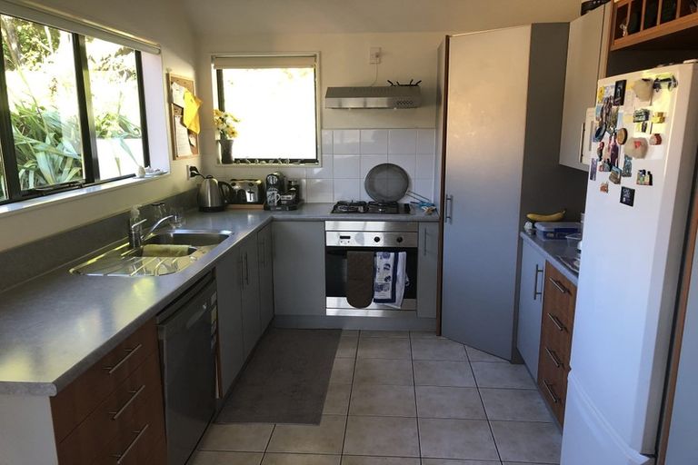 Photo of property in 35 Futuna Close, Karori, Wellington, 6012