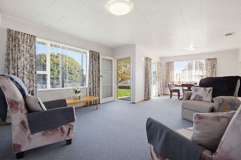 Photo of property in 22 Howden Road, Fairfield, Hamilton, 3214