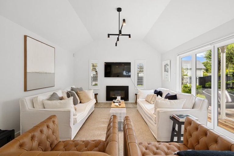 Photo of property in 120 Springfield Road, St Albans, Christchurch, 8014