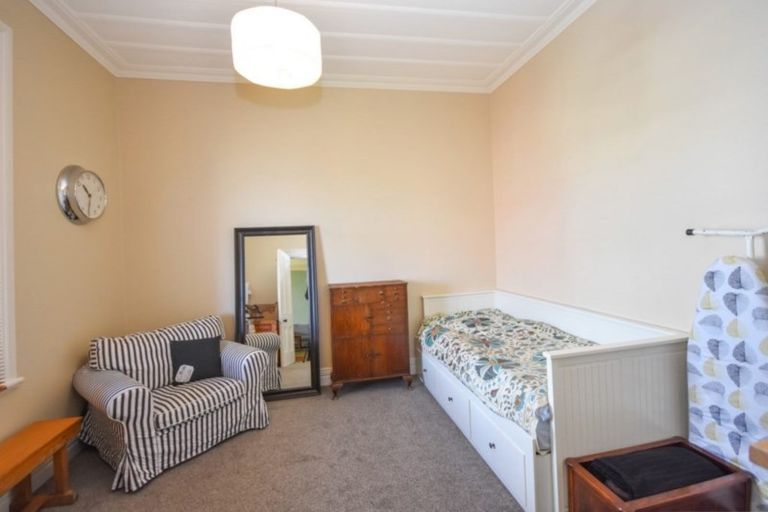 Photo of property in 43 Queens Drive, Saint Kilda, Dunedin, 9012