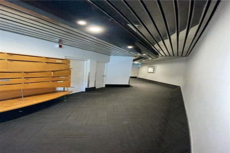 Photo of property in 17 Kent Terrace - Kent Apartments, 5b/16 Kent Terrace, Mount Victoria, Wellington, 6011