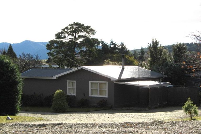 Photo of property in 18 Beech Street, Wanaka, 9305