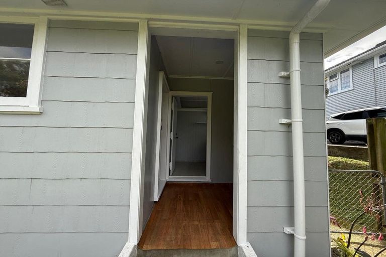 Photo of property in 12 Gear Terrace, Ranui, Porirua, 5024