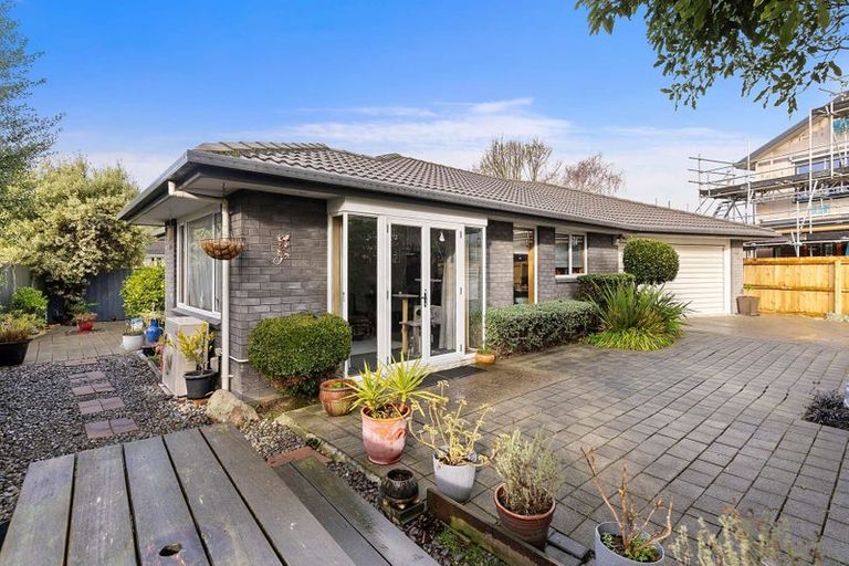 Photo of property in 2/38 Fenchurch Street, Redwood, Christchurch, 8051