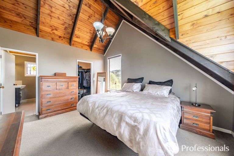 Photo of property in 11 Maungaraki Road, Korokoro, Lower Hutt, 5012