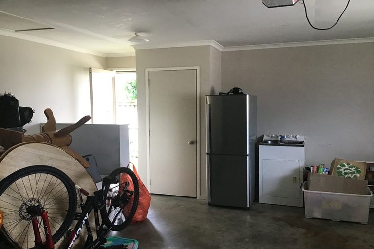 Photo of property in 13a Owens Road, Waiuku, 2123