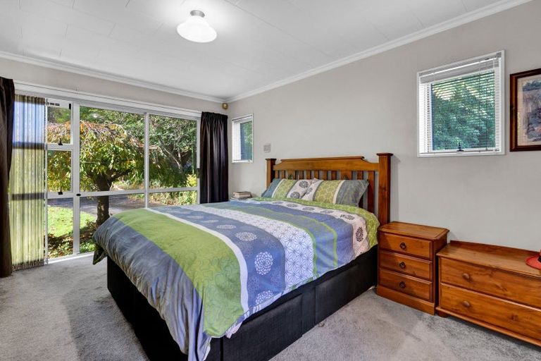 Photo of property in 120 Paraite Road, Paraite, New Plymouth, 4373