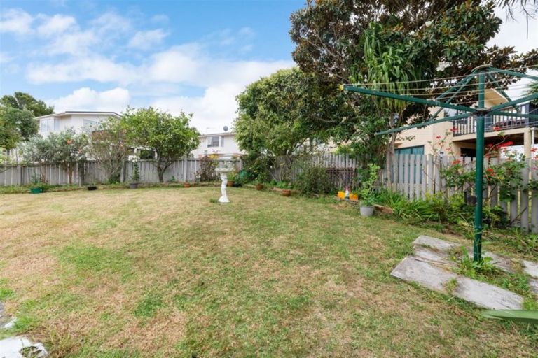 Photo of property in 80k Tirimoana Road, Te Atatu South, Auckland, 0602